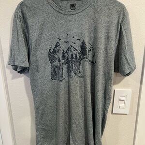 Grand Lake, Colorado Bear / Nature Tee